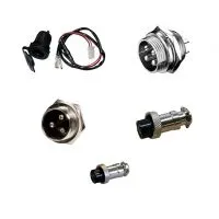 Stecker und Buchsen